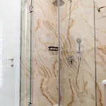 Progarden Luxury شقة تيرانا